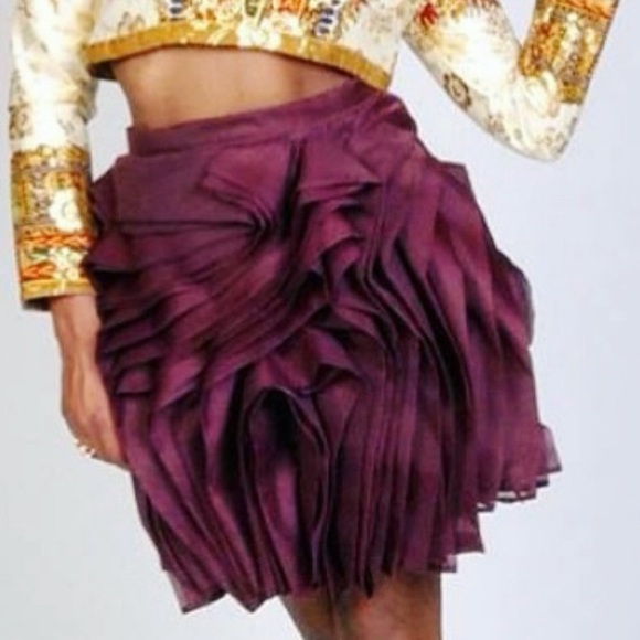 Skirt - Picture 1 of 2